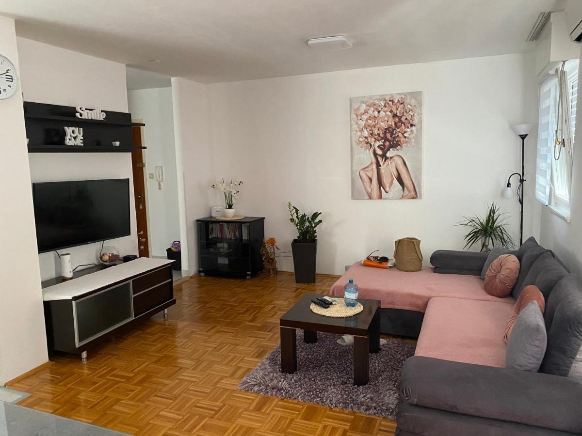 Apartment Miana โตรกีร์ ภายนอก รูปภาพ
