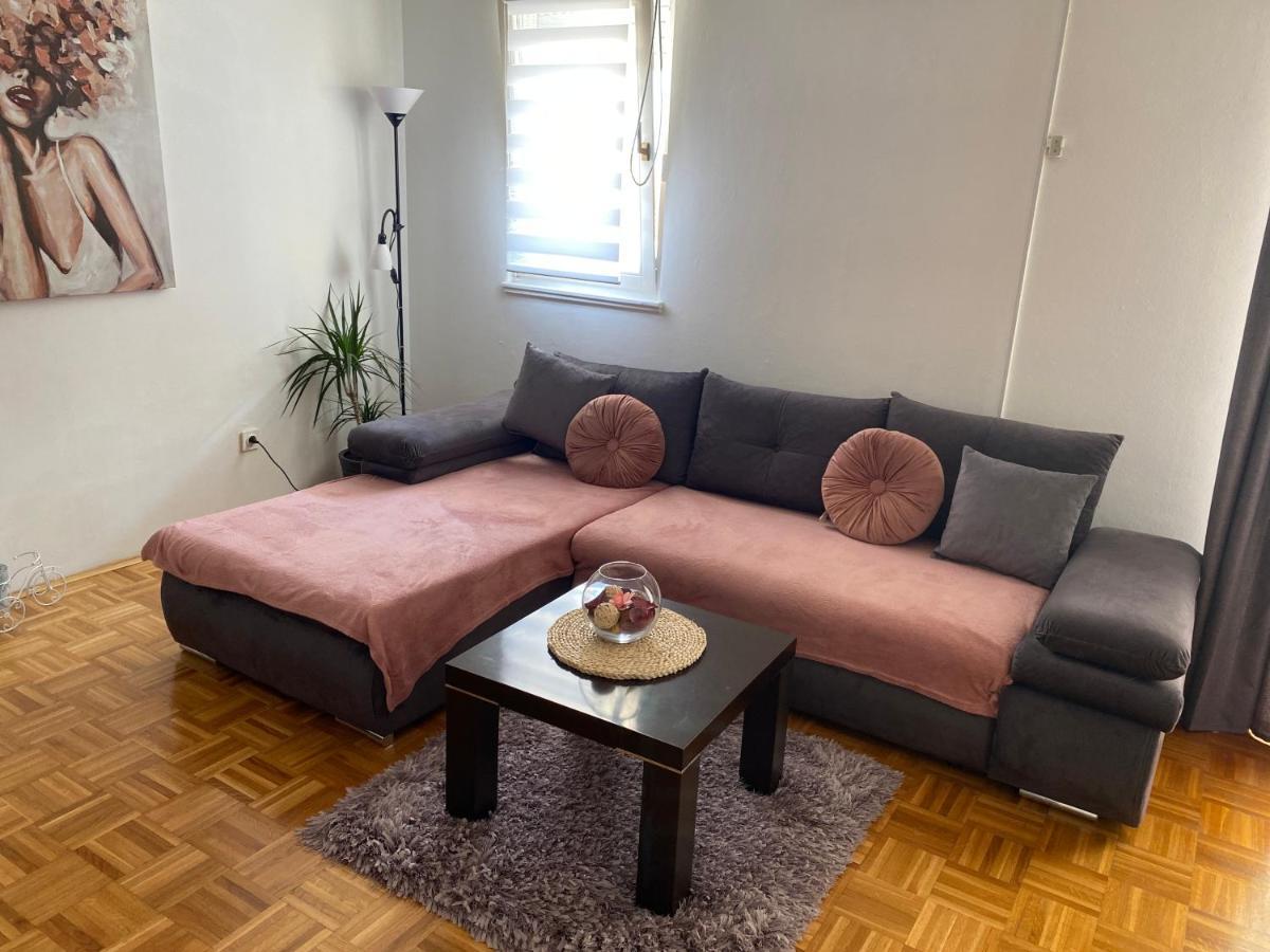 Apartment Miana โตรกีร์ ภายนอก รูปภาพ